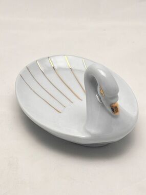 Vintage Porcelain Swan Soap Dish
